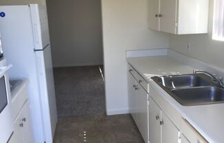 1 bed, 1 bath, $2,400, Unit A