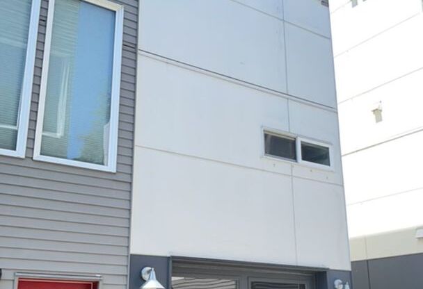 Leschi Townhome