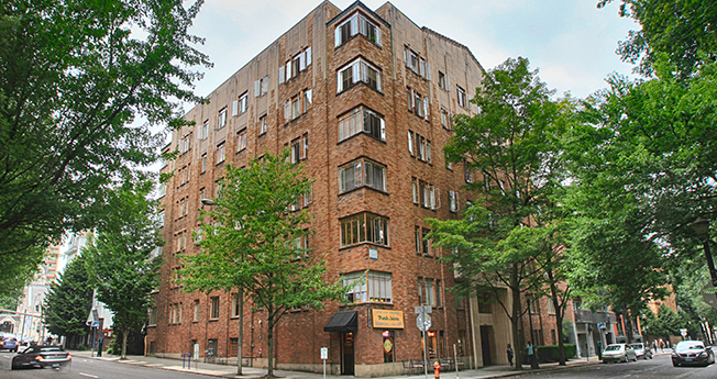 JEANNE MANOR APARTMENTS (JEAN01)