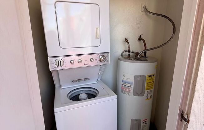 1 bed, 1 bath, 633 sqft, $1,340, Unit 237