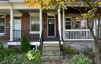 Charming 3Bed/2Bath plus Den Townhome in Hampden