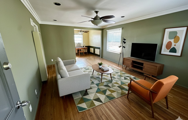 3718 W Chandler Blvd