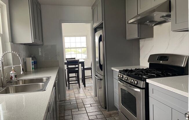 3 Bed, 2 Bath House, New Kitchen plus 2 Bonus Rooms/Office in La Mesa!