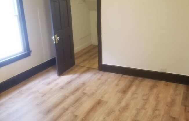 2643N36thJ