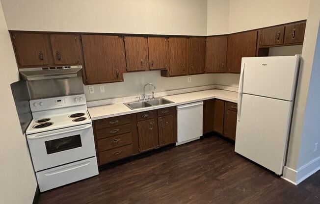 1 bed, 1 bath, 614 sqft, $850, Unit 4