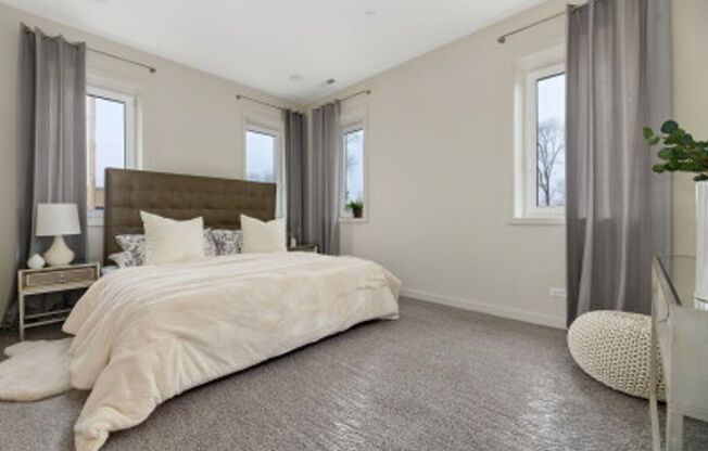 2 beds, 2 baths, 1,230 sqft, $2,627, Unit 770-3W