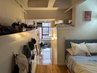 1 bed, 1 bath, $2,700, Unit 332