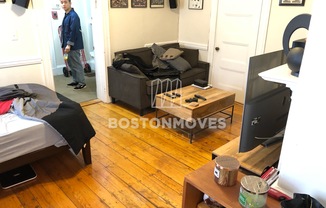 23 North Beacon Street 05