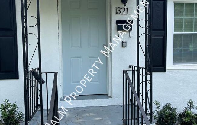 1321 E 55 ST