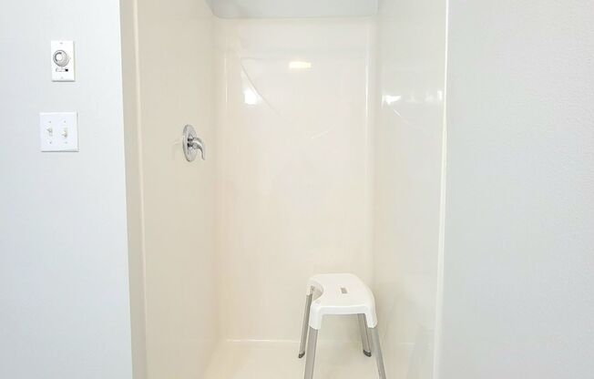 Studio, 1 bath, 157 sqft, $950