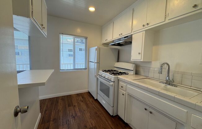 235 &amp; 237 W. Tujunga Ave.