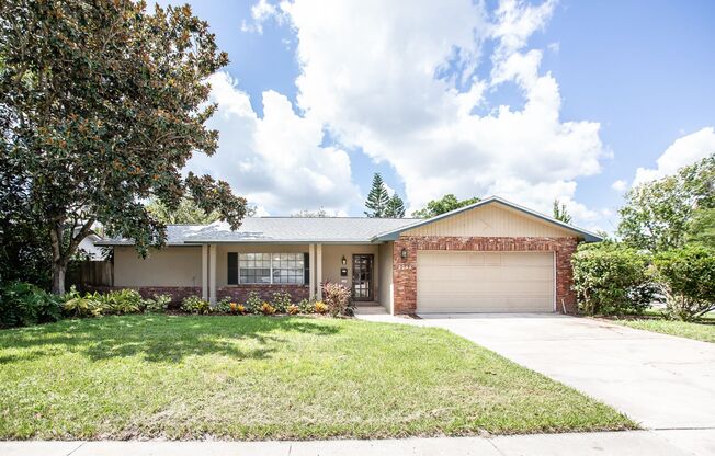 2242 KING JOHNS CT