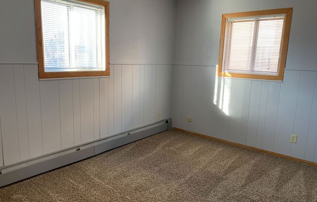 2 beds, 1 bath, 550 sqft, $695, Unit 921-04