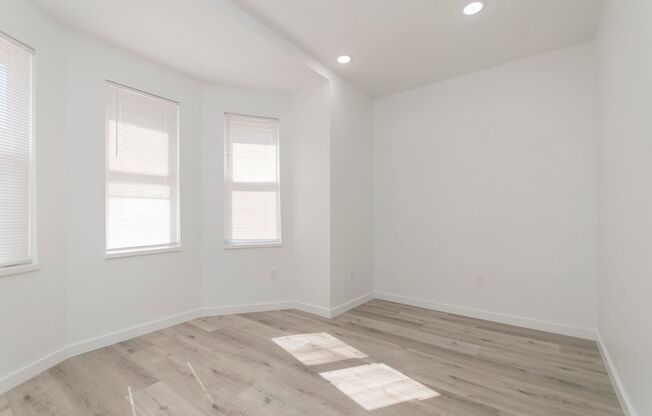 NEW! Modern & Renovated 1Bed 1 BA Apartment