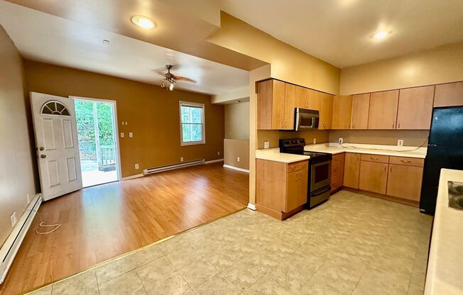 2709 Josephine Street