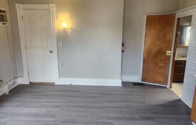 Studio, 1 bath, 500 sqft, $545, Unit #3