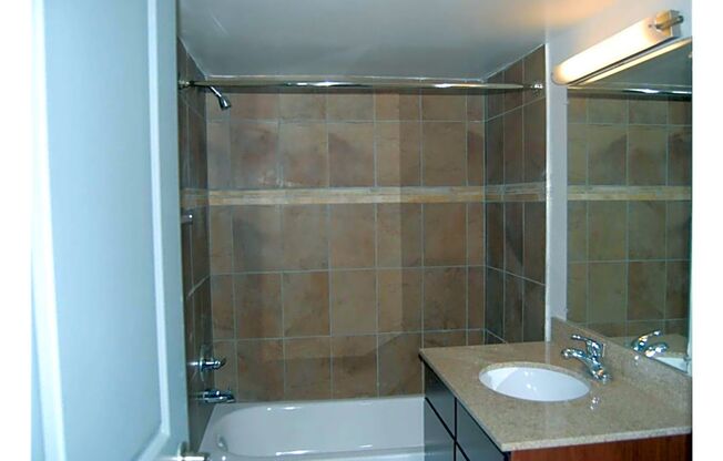 1 bed, 1 bath, 505 sqft, $925, Unit Apt #33