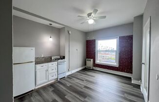 Studio, 1 bath, 275 sqft, $1,295, Unit 405