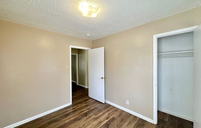 3 beds, 1 bath, $995