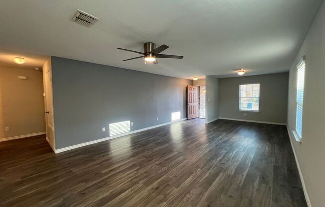 3 beds, 2 baths, $1,595