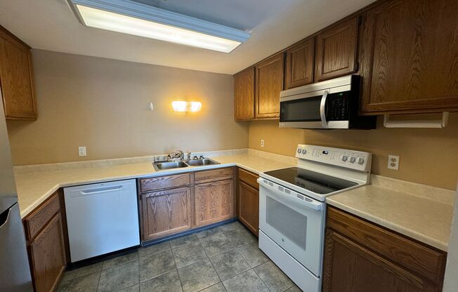 Large Three Bedroom Condo-  ALL UTILITIES INCLUDED