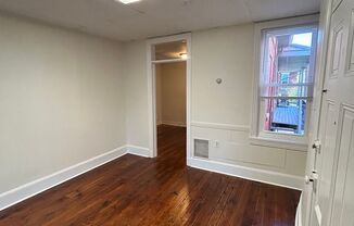 1 bed, 1 bath, $1,025, Unit 303 Walnut Apt 2