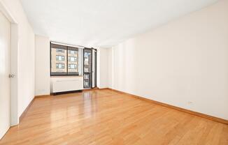 1 bed, 1 bath, 542 sqft, $3,500, Unit 12D