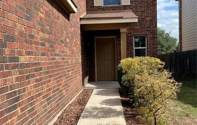 Move-in Ready and Near Major Employers