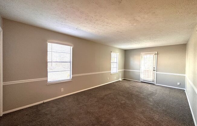 2 beds, 1 bath, 960 sqft, $1,365, Unit 64