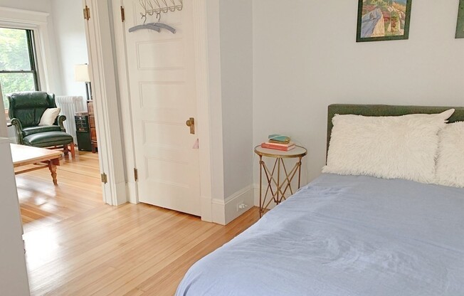 4 FULLER ST