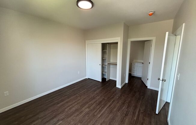 2 beds, 2 baths, 957 sqft, $1,595, Unit 404 - B957