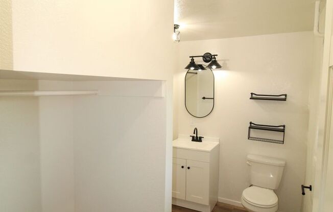 Studio, 1 bath, $1,800, Unit 277-16