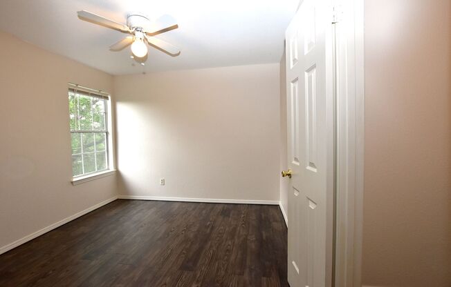 921 923 SAGEWOOD TRL