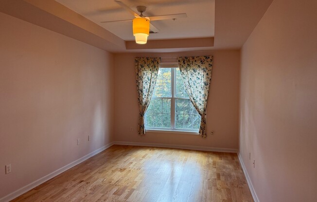 107 CLOCKTOWER DR