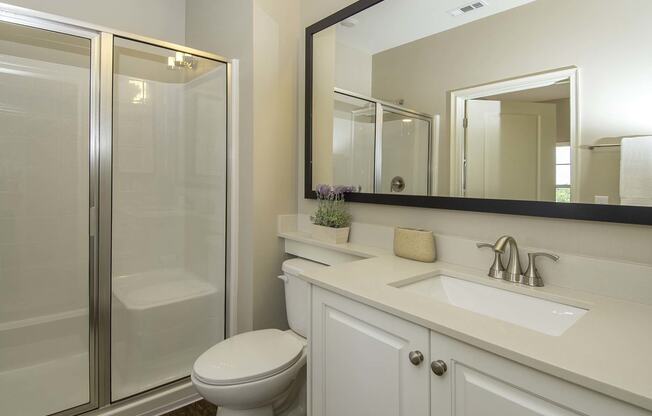 Bathroom With Bathtub at Greystone Pointe, Knoxville, TN