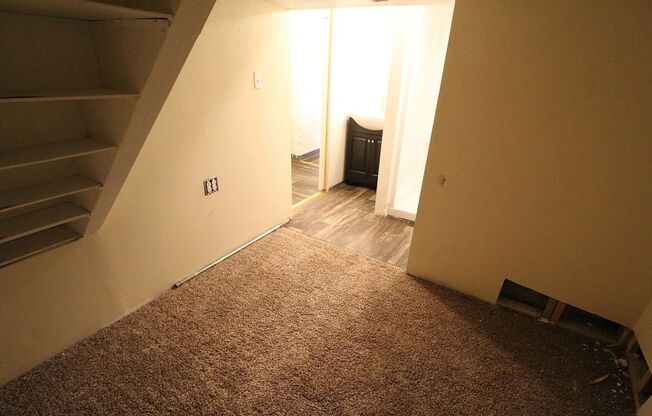 Studio, 1 bath, 260 sqft, $795, Unit Unit 7