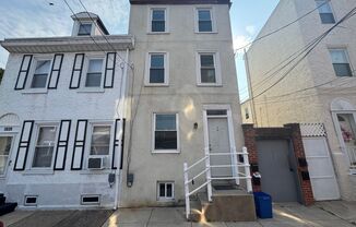 Stunning 2-Bedroom Trinity-Style Home in Fishtown!