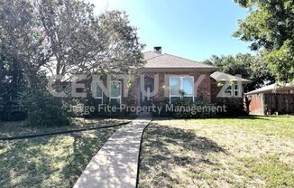 Nicely Updated 3/2/2 in North Dallas For Rent!