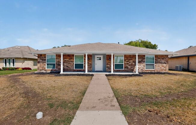 1829 KENSINGTON DR