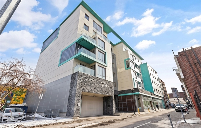 Studio, 1 bath, 370 sqft, $2,995, Unit 603