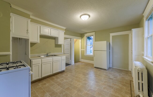 2208-2210 Glenwood Ave