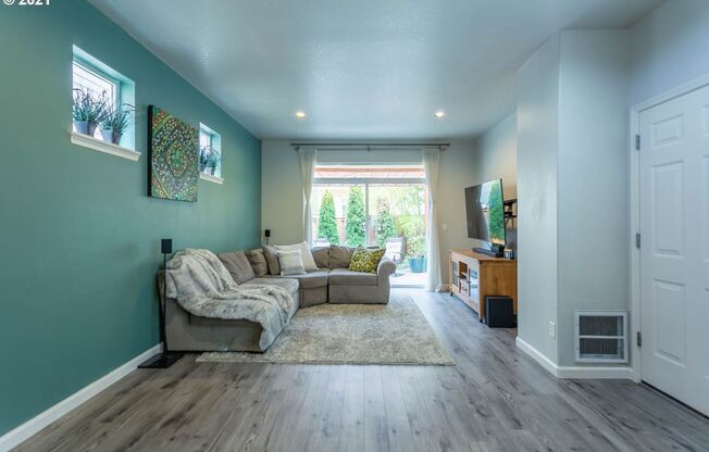 $900 off Rent Along with Free Internet for this Stunning 3-bedroom Home featuring a community pool!