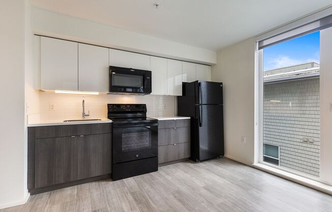 Studio, 1 bath, 418 sqft, $1,625, Unit 612