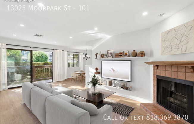 13025 MOORPARK ST