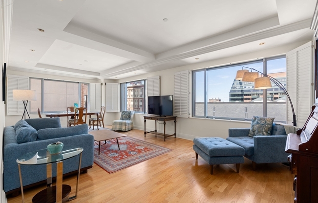 1 HUNTINGTON AVE