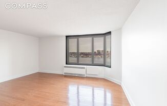 2 beds, 1 bath, 875 sqft, $3,700, Unit C7K