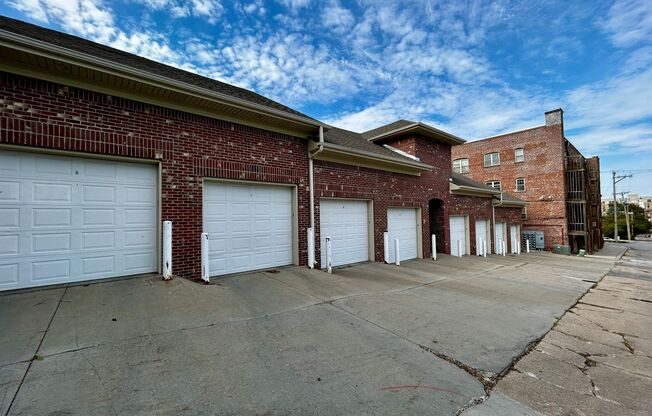 1 bed, 1 bath, 650 sqft, $995, Unit 601 - Unit 204 A650 UPGRADE