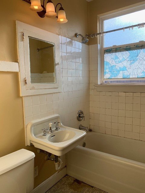 1 bed, 1 bath, 800 sqft, $825, Unit 303