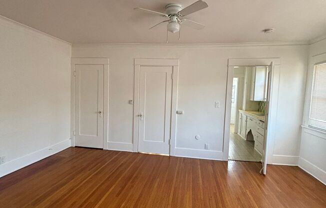 1 bed, 1 bath, $1,850, Unit 289