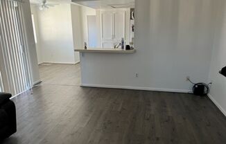 Single 1 BR 1BR Recent Remodel w/POOL & SPA,Most UTILITIES included